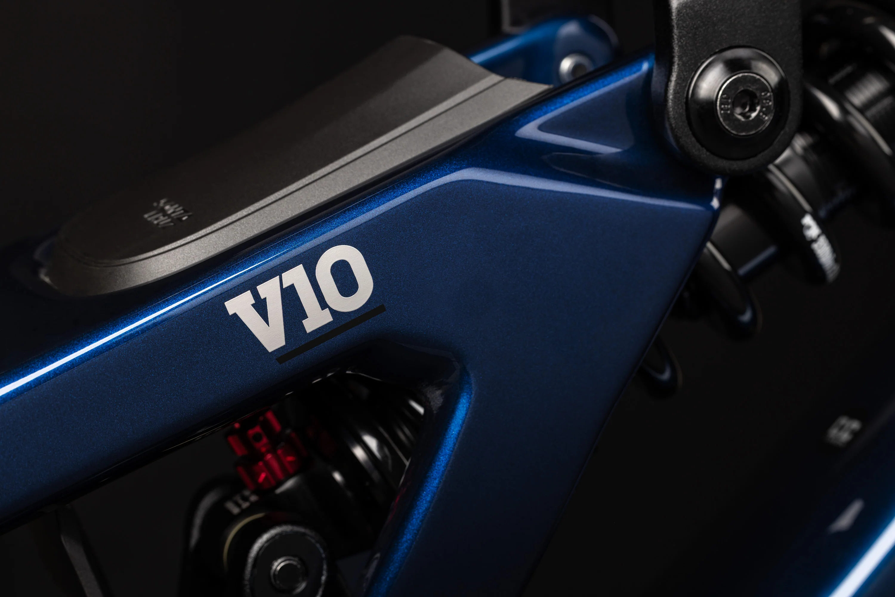 2027 Santa Cruz V10 Frameset - Image 3