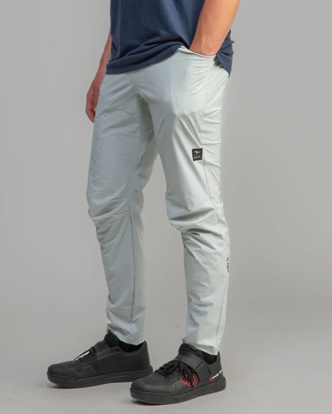 NF Lightweight Trail Pant - Image 3