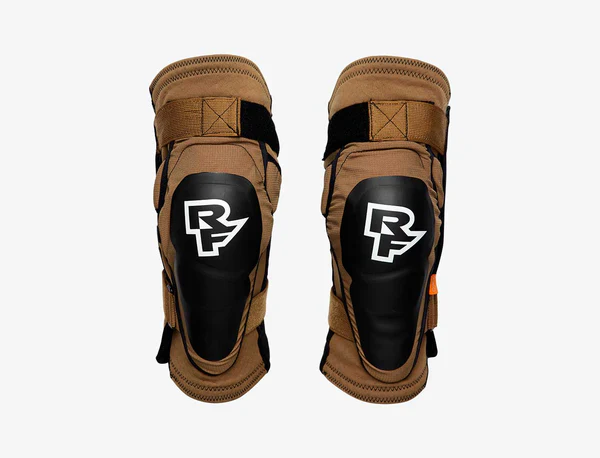 Race Face Roam Knee Pads - Image 5